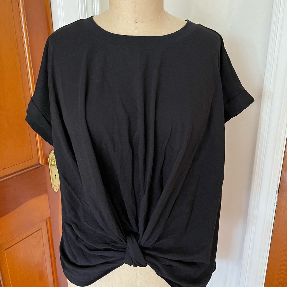 Eloquii Knotted Tshirt in 18/20